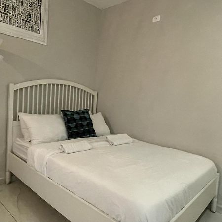 Rothschild 79 Hotell Petach Tikva Exteriör bild