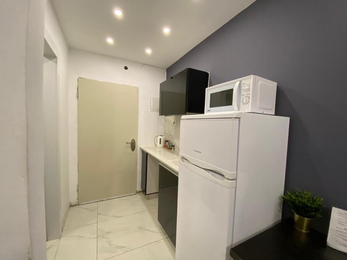 Rothschild 79 Hotell Petach Tikva Exteriör bild