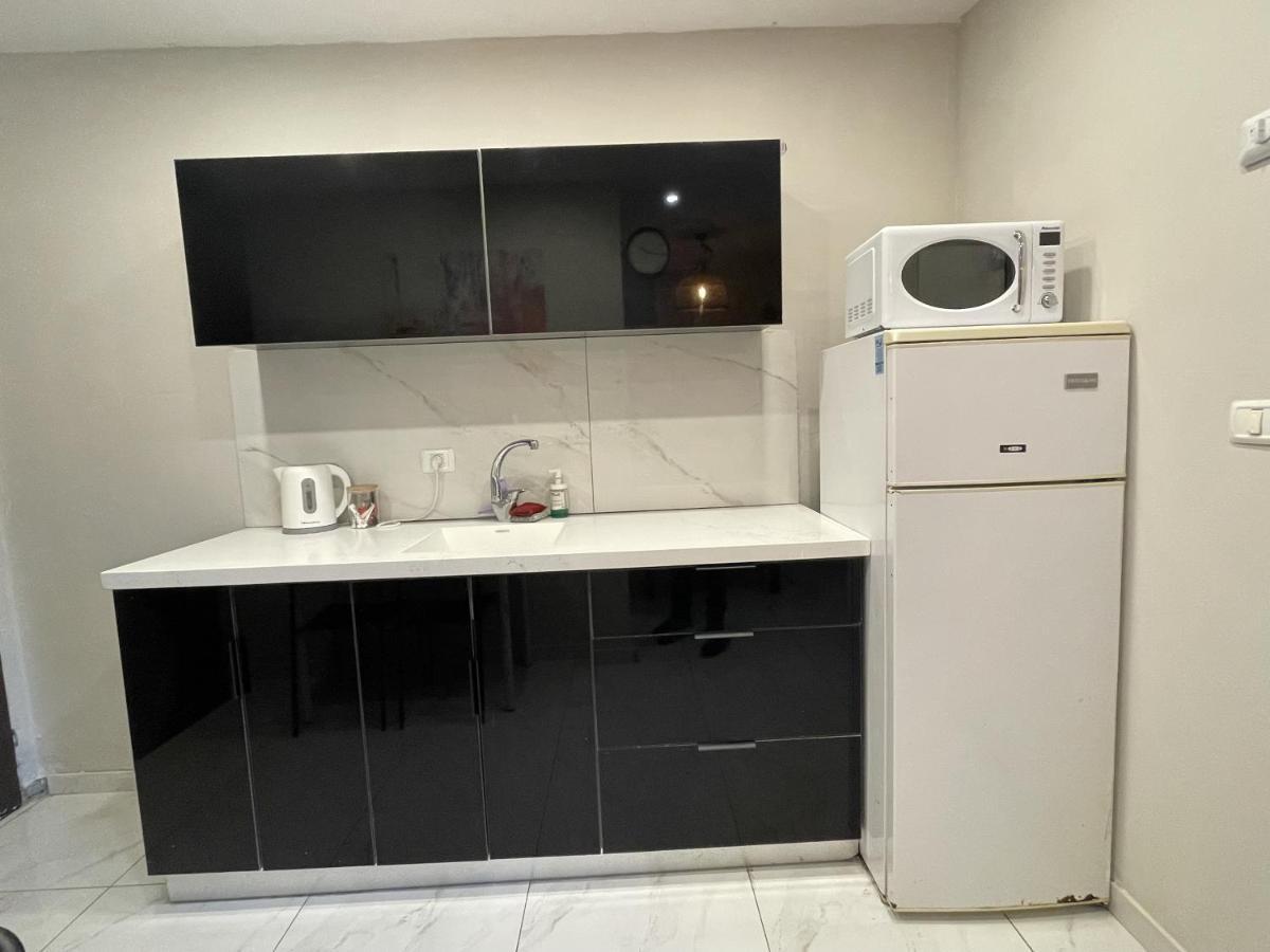 Rothschild 79 Hotell Petach Tikva Exteriör bild